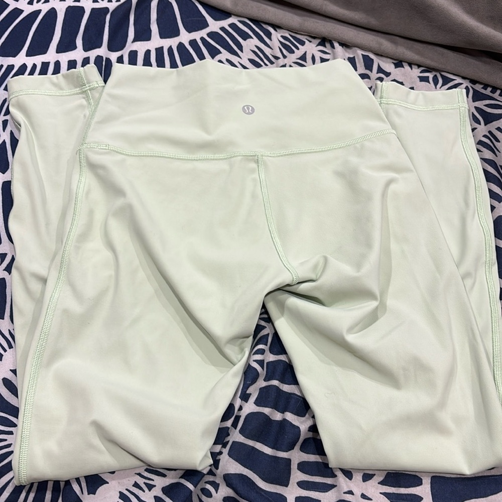 Lululemon leggings sz 4